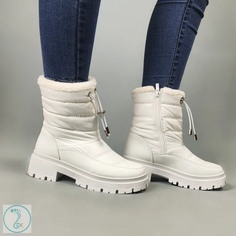 نیم بوت سفید